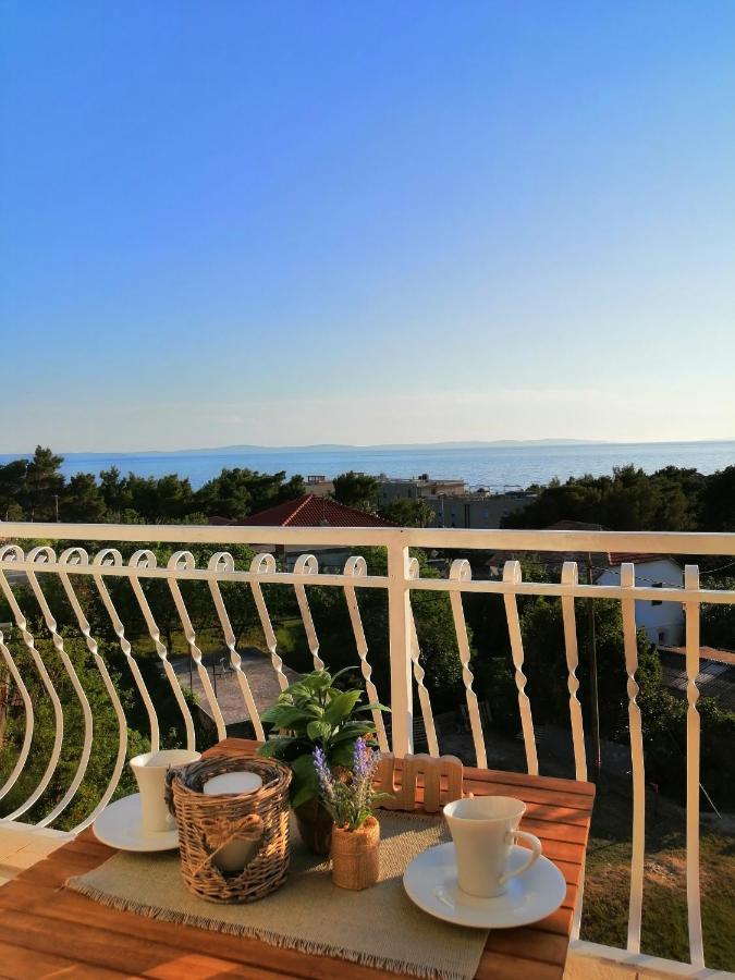 Apartment Near The Sea-Self Check-In Podstrana Exterior photo