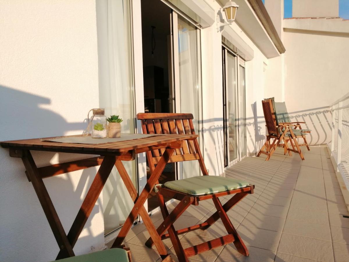Apartment Near The Sea-Self Check-In Podstrana Exterior photo